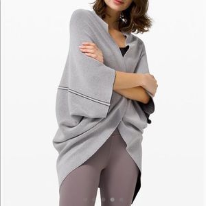 Lululemon Exaltation Wrap sz.OS